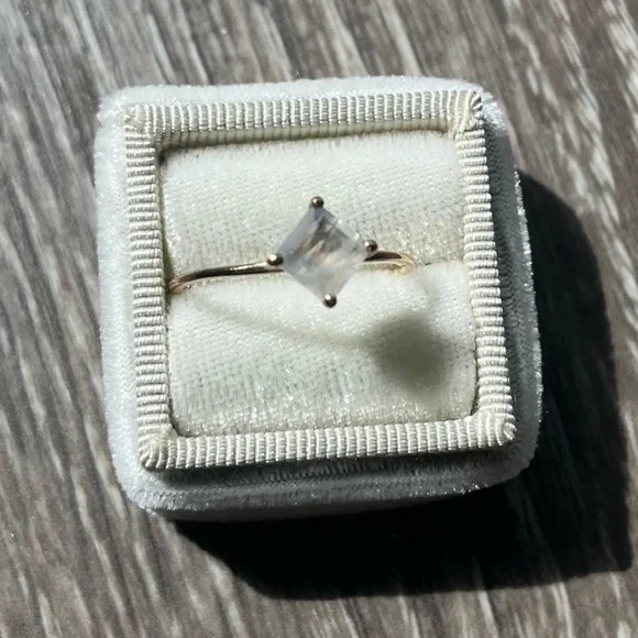 Local Eclectic Solid Gold Essential Moonstone Ring - Size 10 - Picture 2 of 7